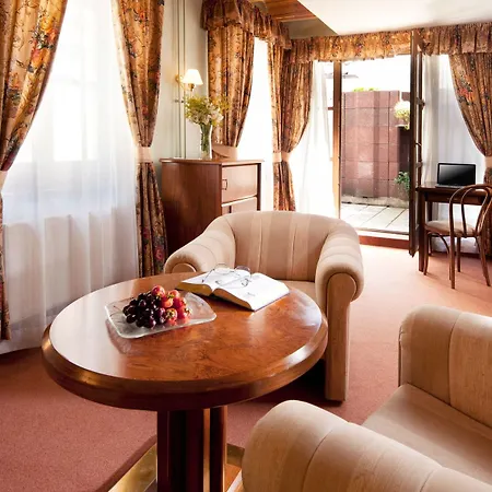 Hotel Concertino Zlata Husa Jindrichuv Hradec