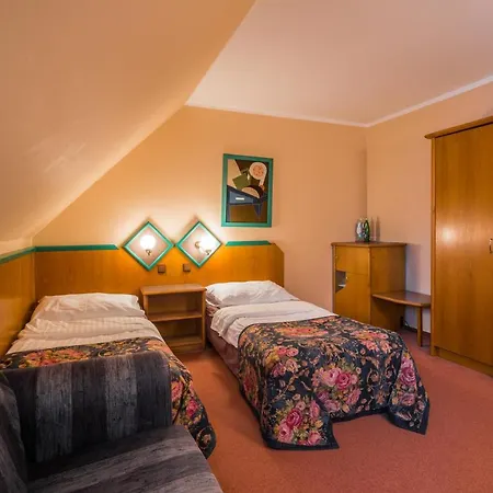 Hotel Concertino Zlata Husa