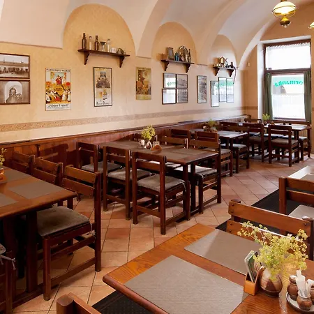 Concertino Zlata Husa Hotel Jindřichŭv Hradec