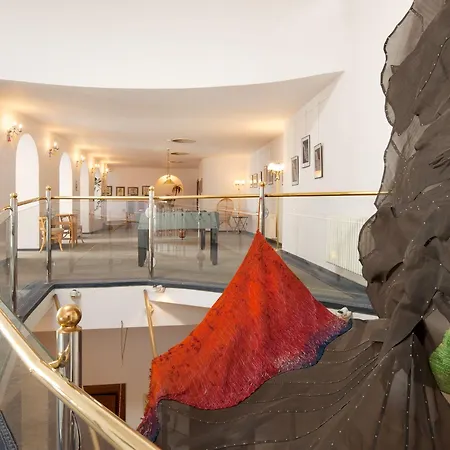 Hotel Concertino Zlatá Husa 4*