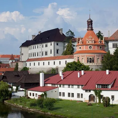 Concertino Zlata Husa Hotel