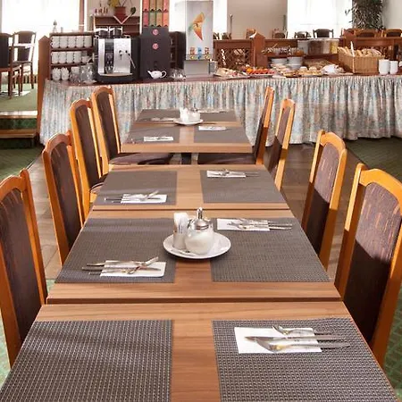 Concertino Zlata Husa Hotel
